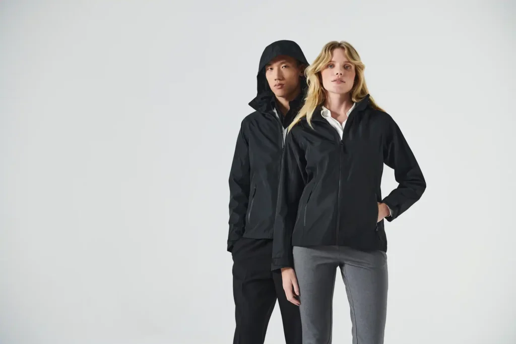 Bestel Clique jassen en bodywarmers aan scherpe prijzen in onze webshop, snel geleverd in Staden