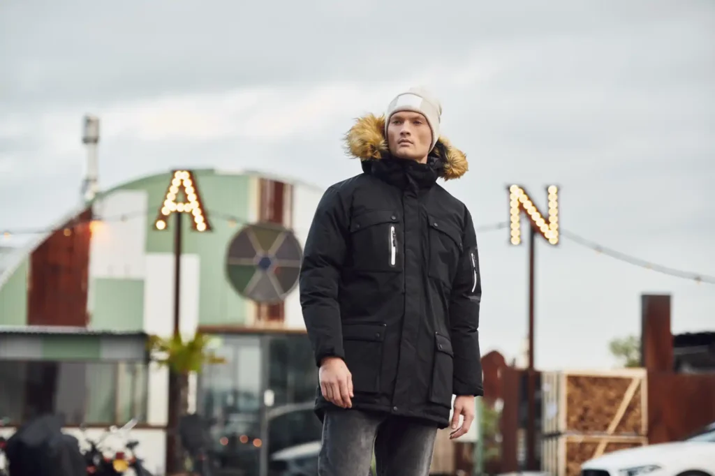 Bestel Clique jassen en bodywarmers aan scherpe prijzen in onze webshop, snel geleverd in Deinze